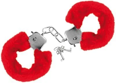 Assortiment d’accessoires coquins inclus dans la Formule Tentation pour pimenter votre séjour romantique à la Villa Charlène.