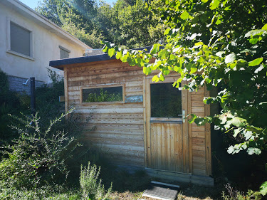Réservez votre heure de Sauna à la Villa Charlène.
